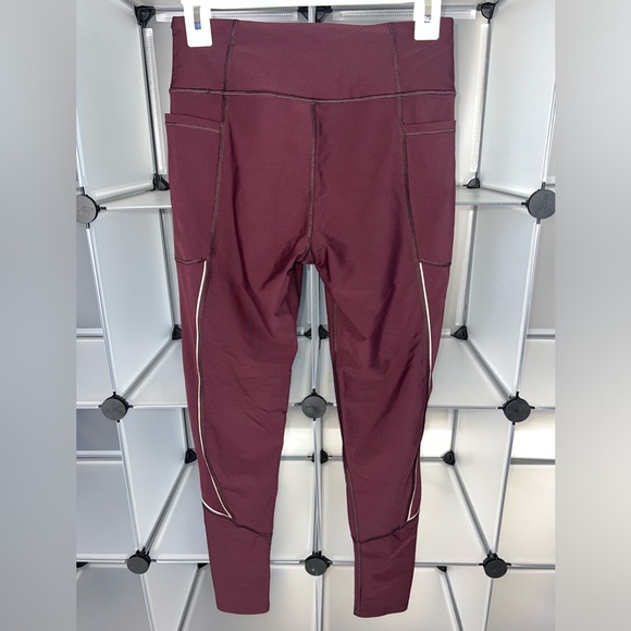 Victoria's Secret SPORT Total Knockout Pocket Tight Leggings Size M Burgundy - Picture 8 of 9